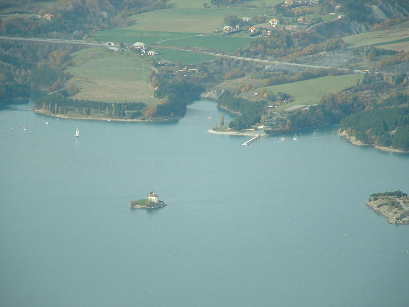 Oberhalb des Lac de Serre-Poncon